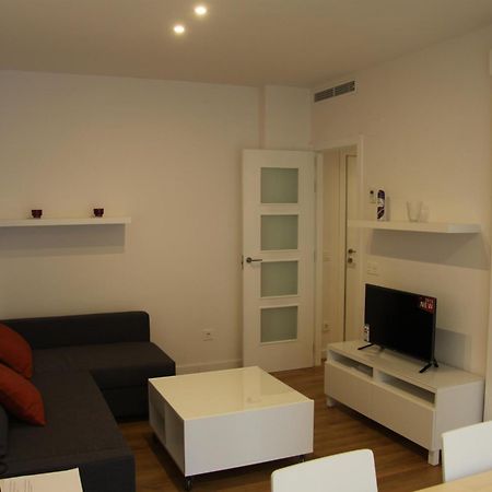 Apartamentos Hiedra Y Tapineria Mercado Central Валенсия Экстерьер фото