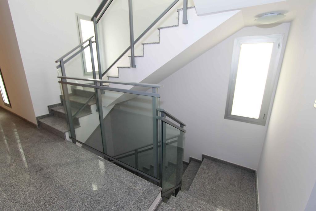 Apartamentos Hiedra Y Tapineria Mercado Central Валенсия Экстерьер фото