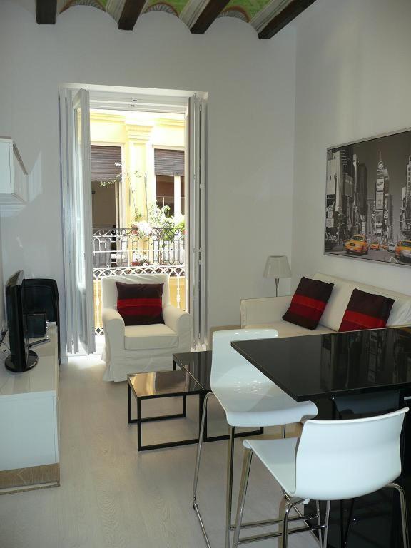 Apartamentos Hiedra Y Tapineria Mercado Central Валенсия Экстерьер фото